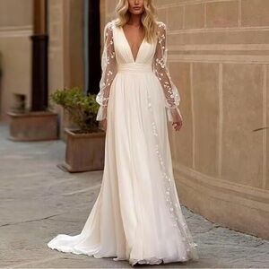 Size 14 A-line wedding dress NEW
